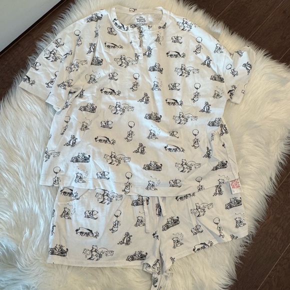 Disney Winnie the Pooh and Pals Sleepwear PJ Shorts Set for Women Large Pajamas - Picture 4 of 16